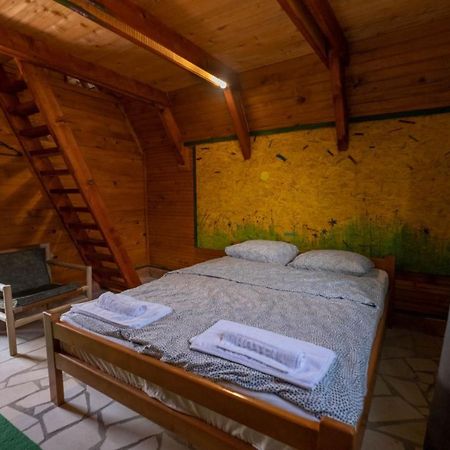 Etno Selo Bastadur Цетине Экстерьер фото