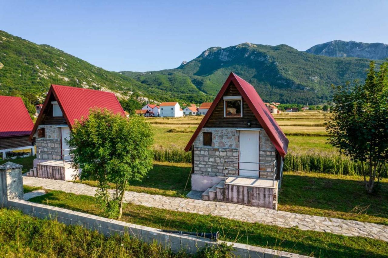 Etno Selo Bastadur Цетине Экстерьер фото